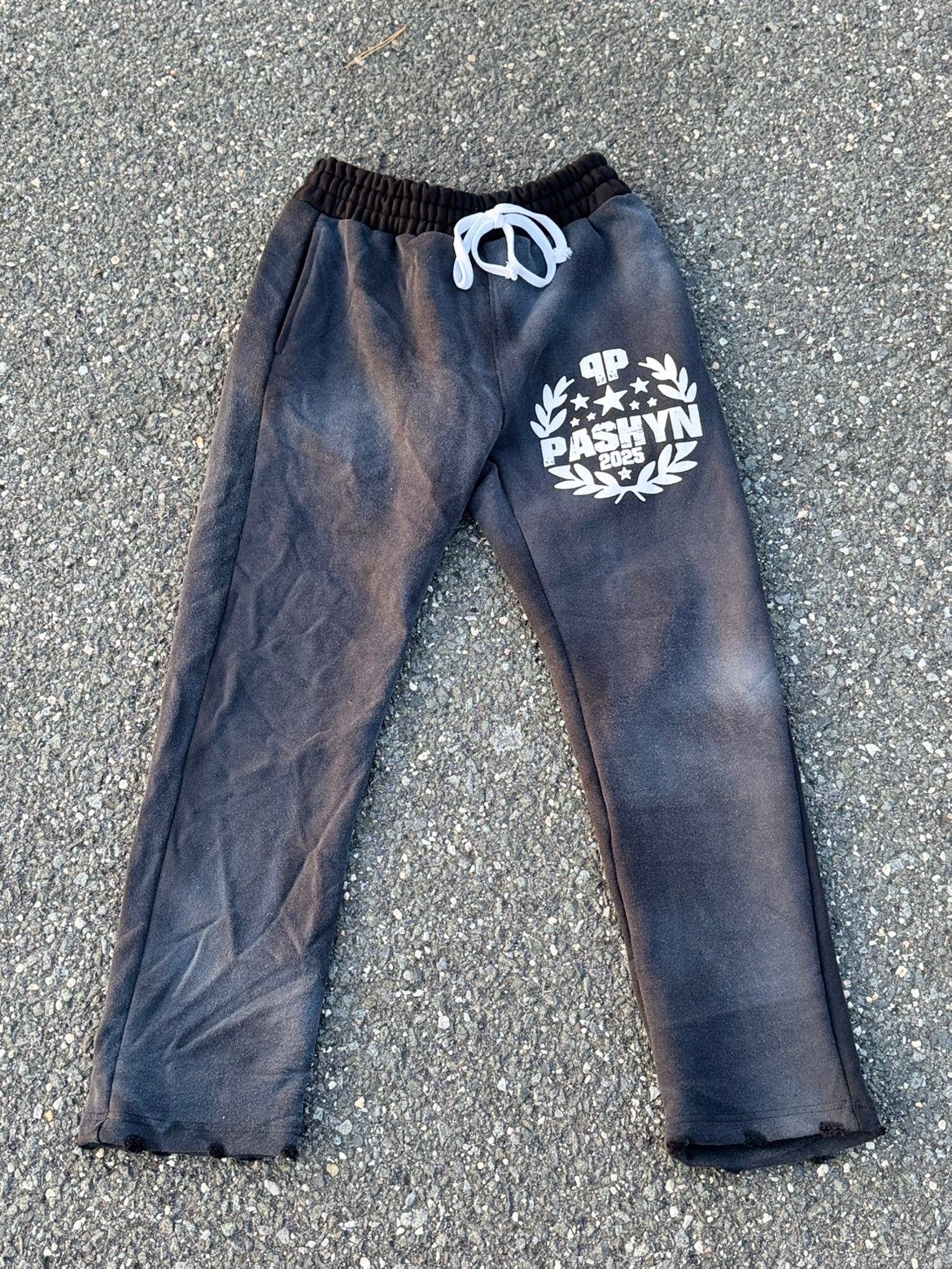 Pashyn’s Washed sweatpants